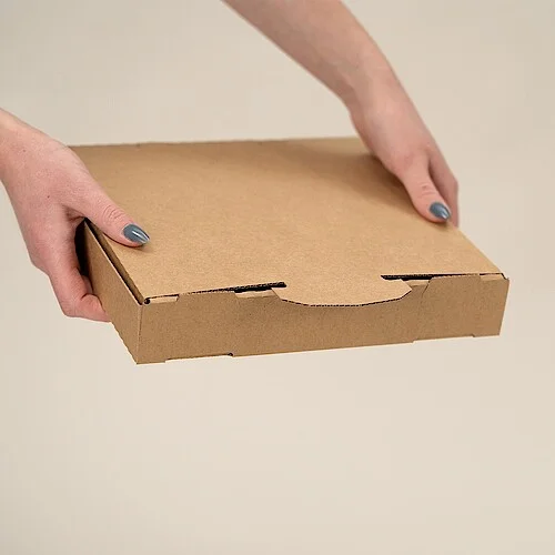 Hygienische und lebensmittelsichere Pizzabox