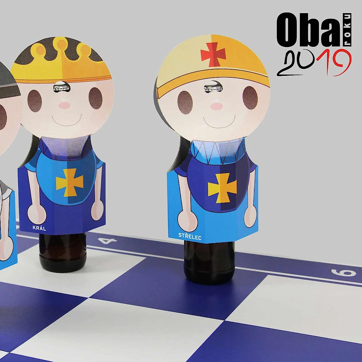 Joc de șah cu sticle de bere la concursul ceh Obal Roku 2019